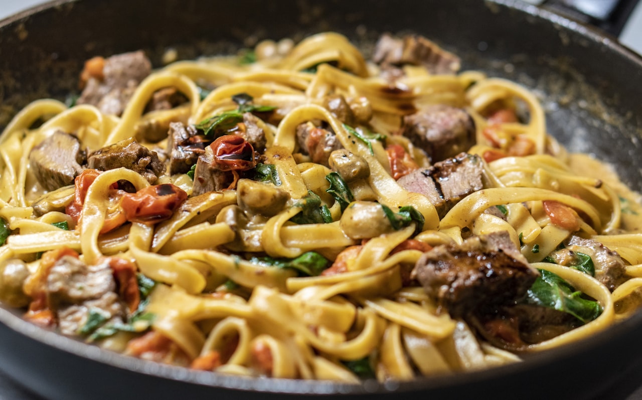 One Pot Dinners For Loud Evenings